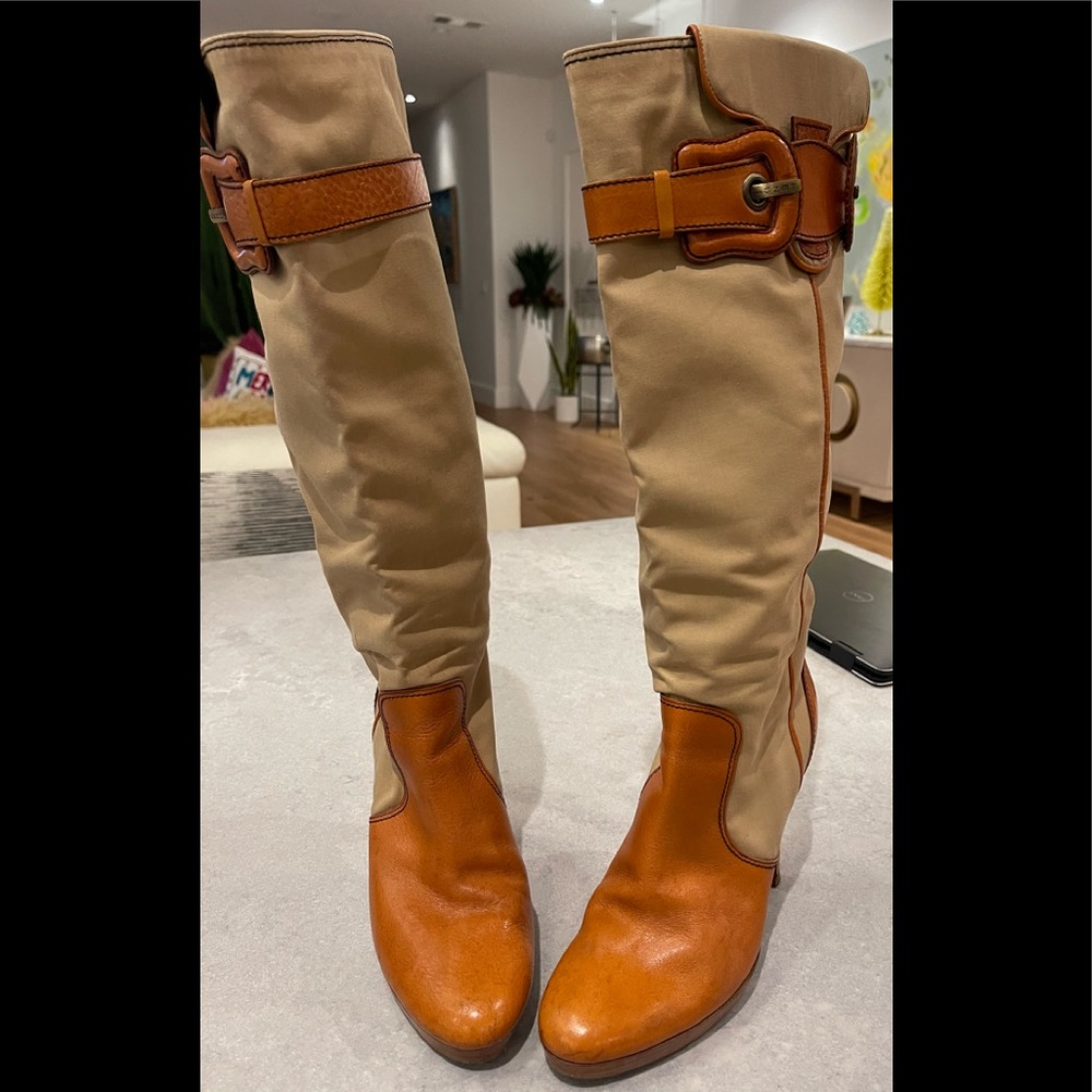 AUTHENTIC VINTAGE FENDI BOOTS